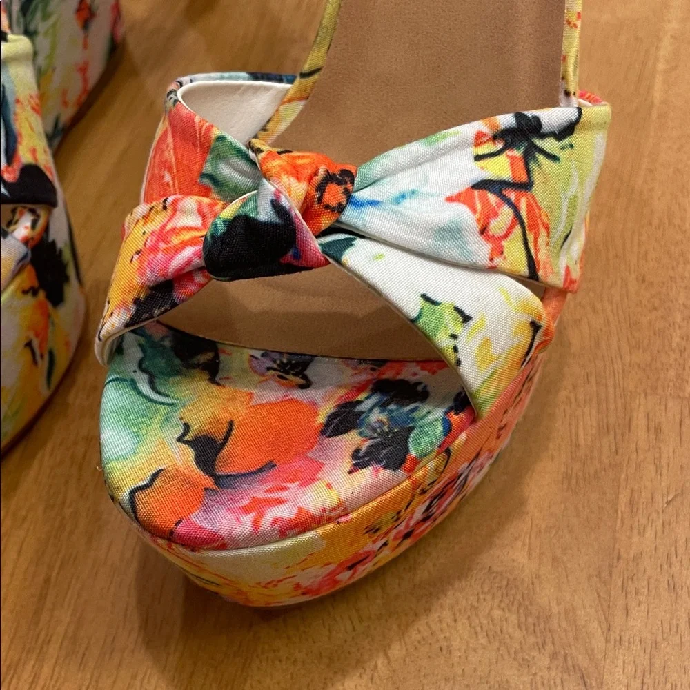 Bamboo Floral Choice-63 Peep Toe Women's Espadrille Wrap Around Wedges Size 7.5